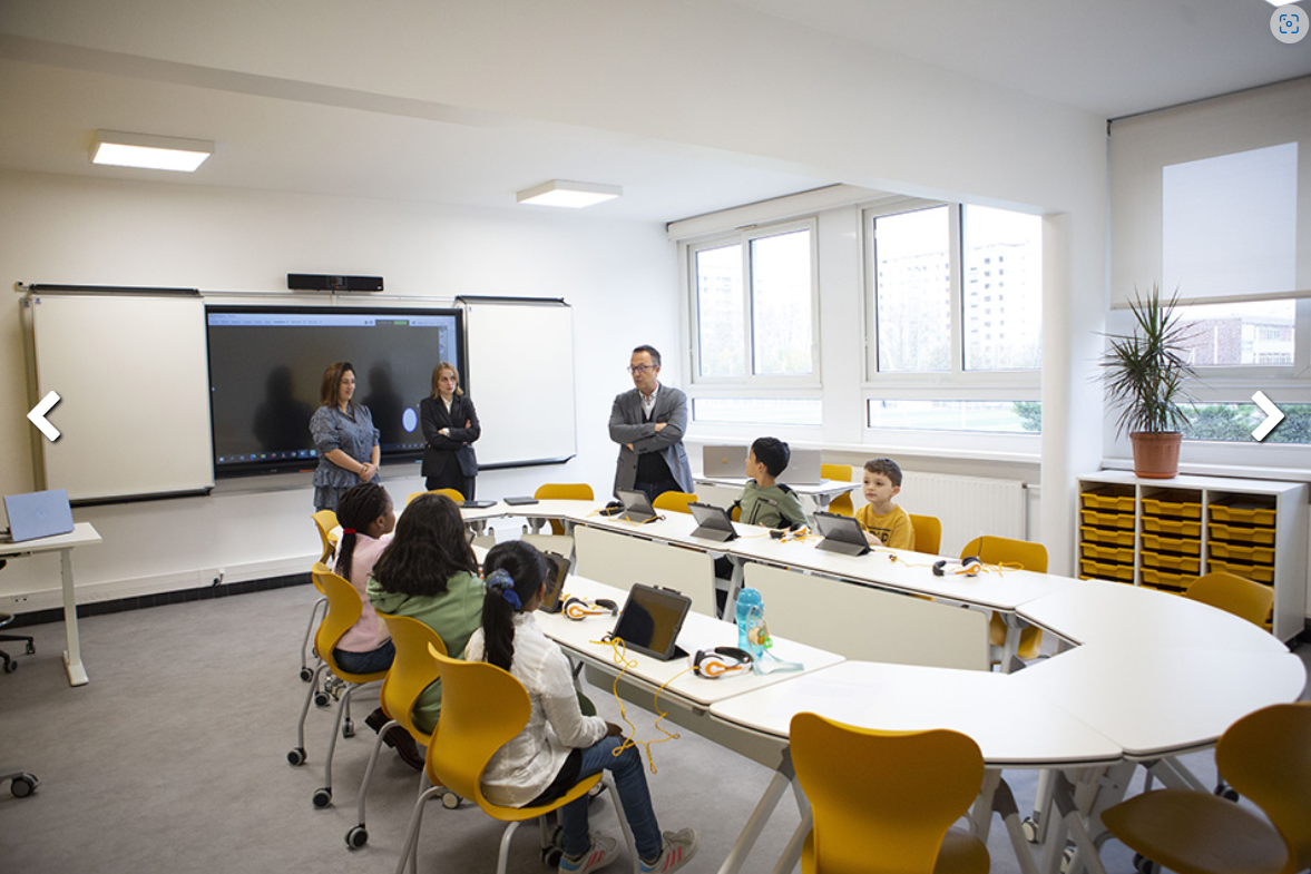 Vue d'une classe de l'école numérique de Meudon